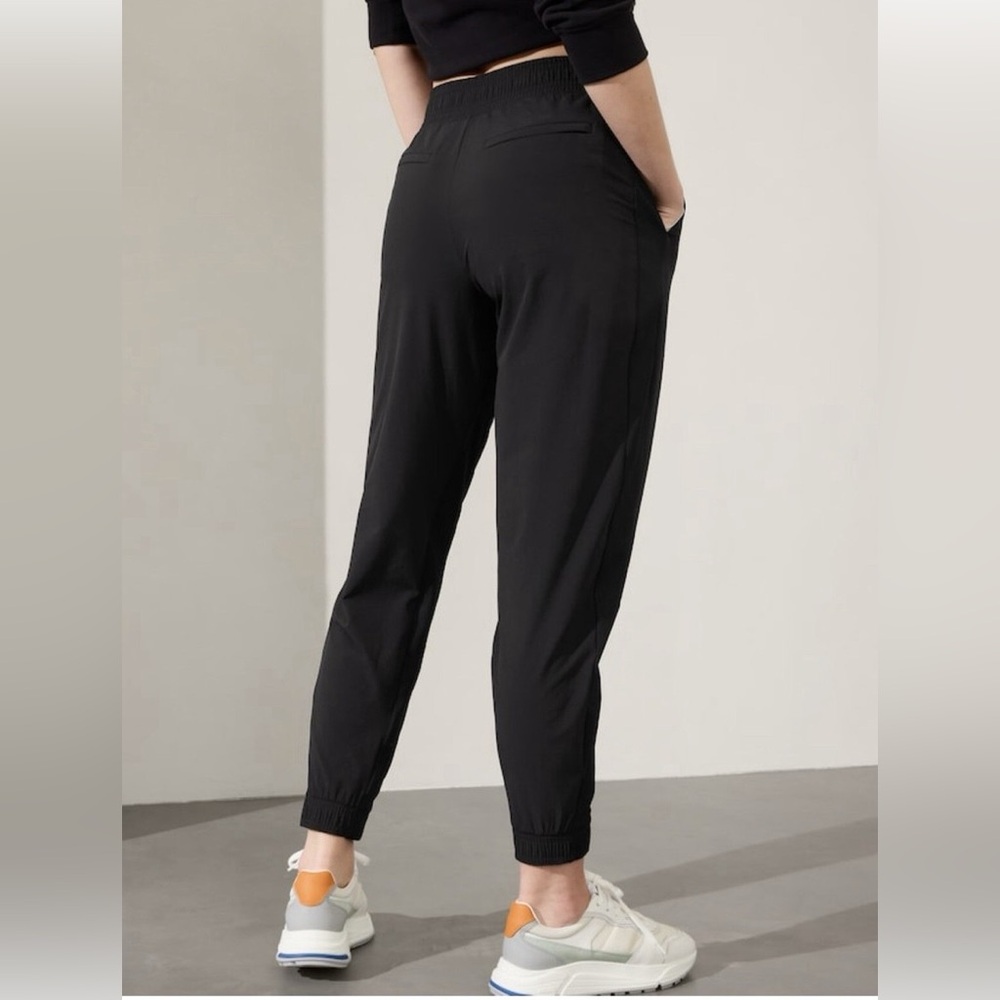 ATHLETA Brooklyn Legacy Mid Rise Jogger Black Size 14T - Picture 2 of 8